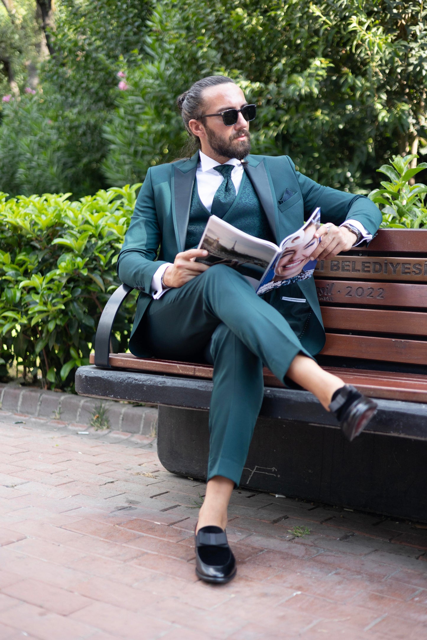 Green Slim Fit Satin Collar Men's Wedding Suit