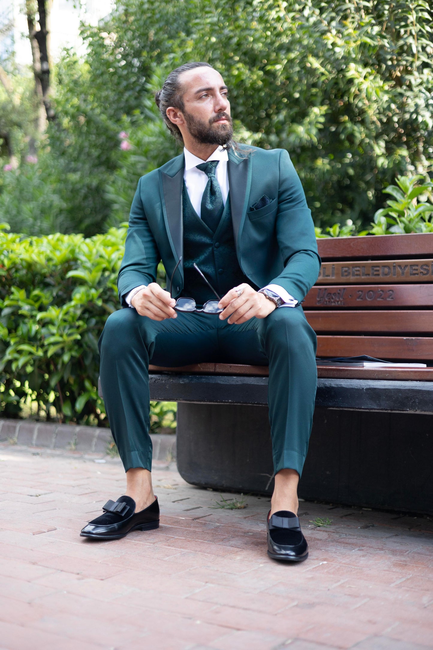 Green Slim Fit Satin Collar Men's Wedding Suit