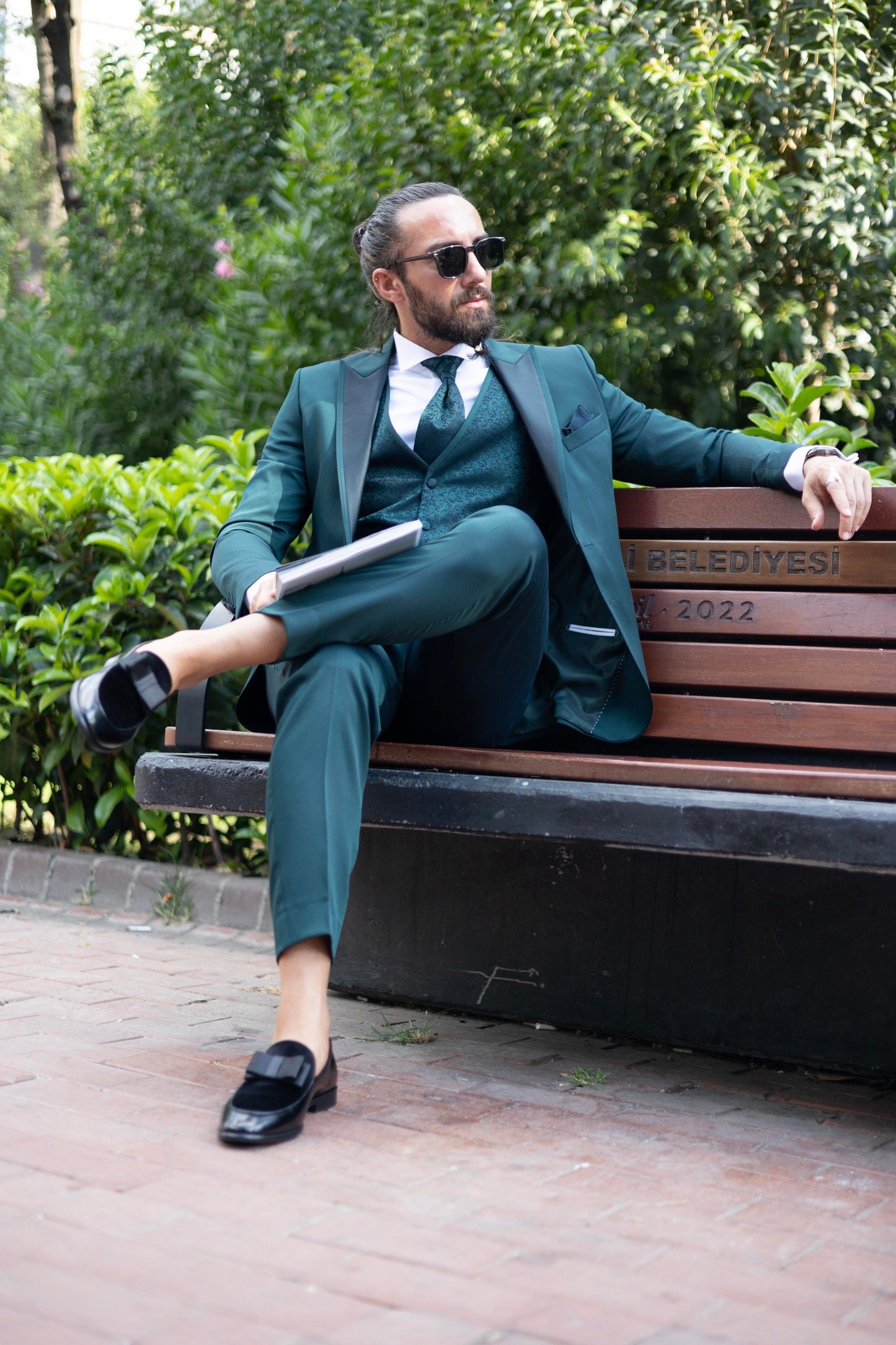 Green Slim Fit Satin Collar Men's Wedding Suit