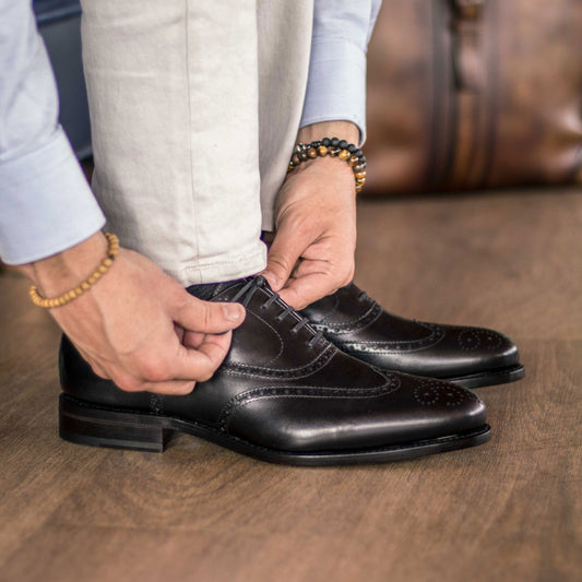 Dressing Up vs. Dressing Down: Pairing Dress Shoes with Different Outfits