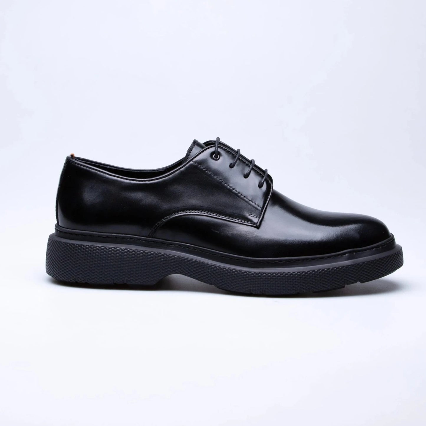 BLACK CALF DERBY