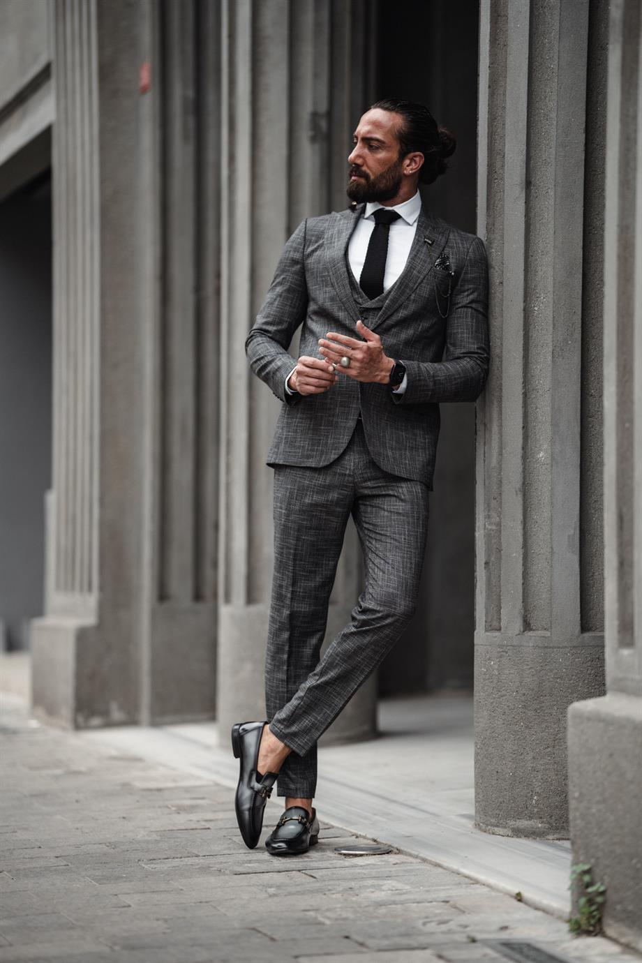 Men's Self Patterned Slim Fit Suit