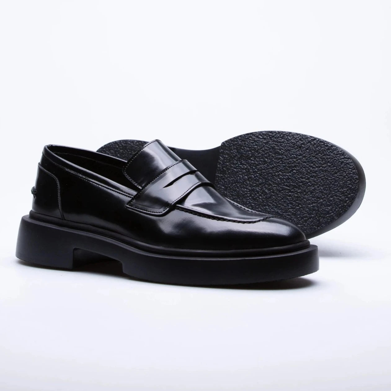 BOLD CALF LOAFER