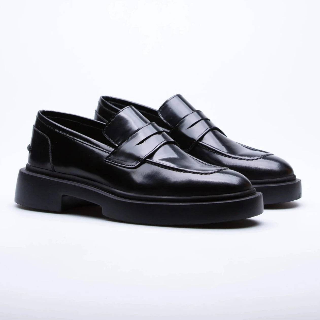 BOLD CALF LOAFER