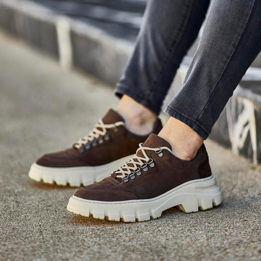 Brown Casual Runners