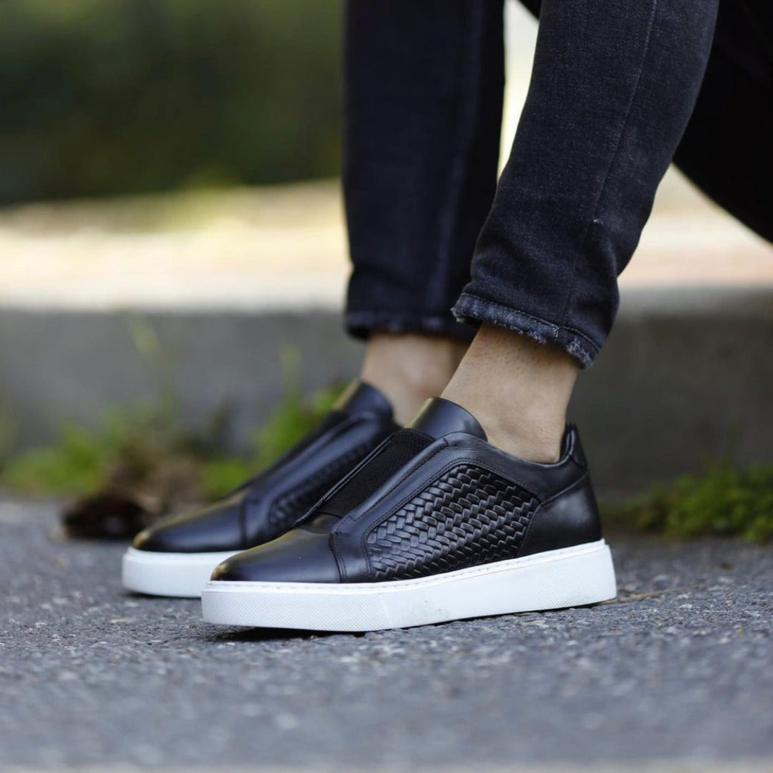 Black Laceless Woven Sneakers