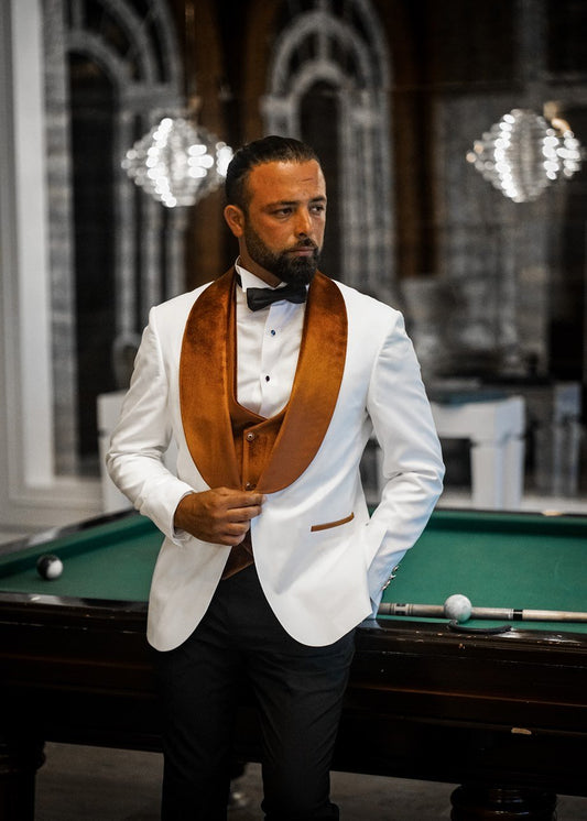 Men's Velvet Detailed Tuxedo Suit